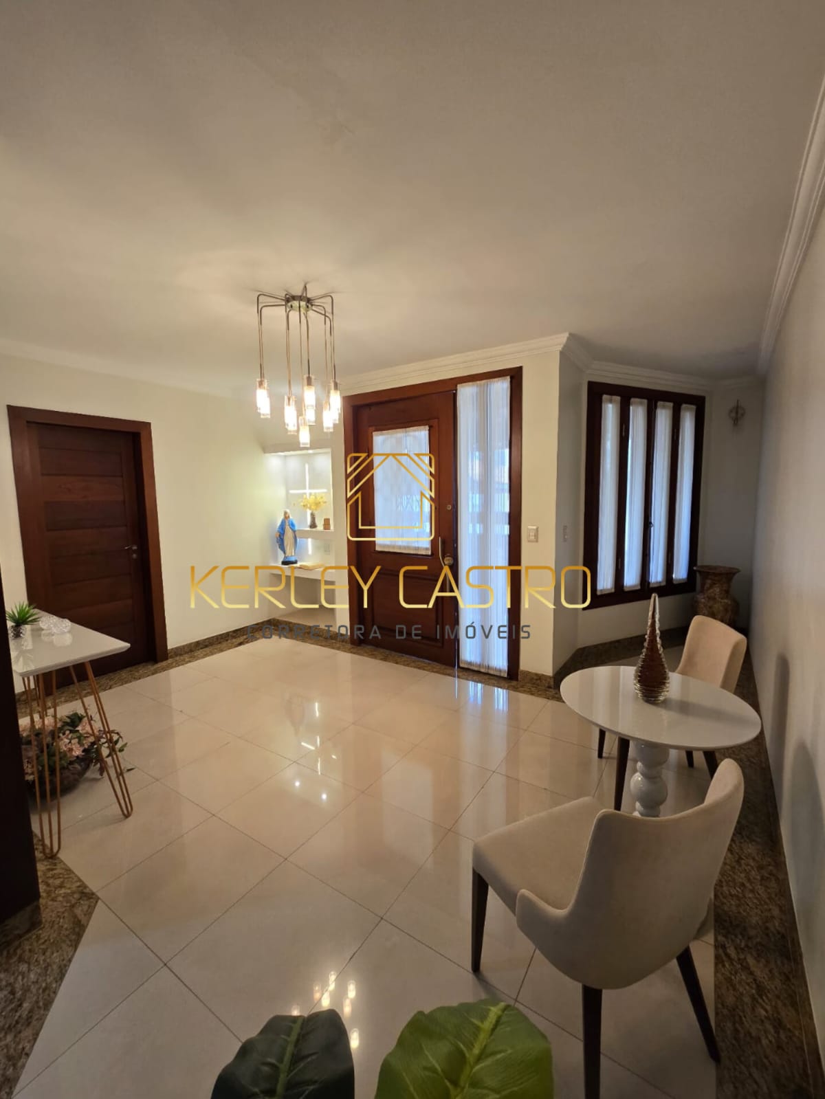 VENDO CASA-SANTA HELENA-Sete Lagoas, MG